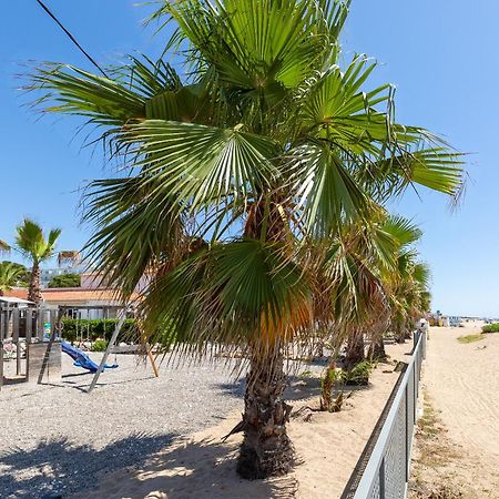 Malgrat De Mar Beachfront Village Exterior foto