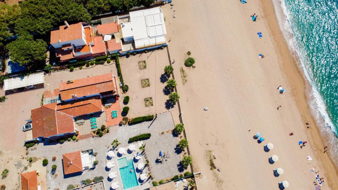 Malgrat De Mar Beachfront Village Exterior foto